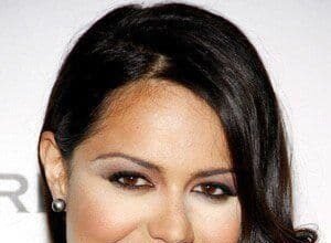 Alyssa Diaz smiling for a photo